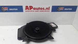 Gebruikte Speaker Audi A8 (D3) 6.0 W12 48V Quattro Prijs € 45,00 Margeregeling aangeboden door AP Autos