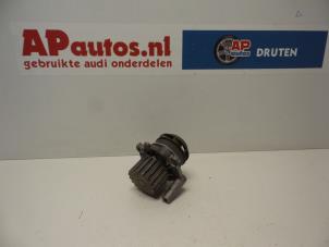 Gebruikte Koelvloeistof pomp Audi A4 (B6) 1.9 TDI 100 Prijs € 35,00 Margeregeling aangeboden door AP Autos