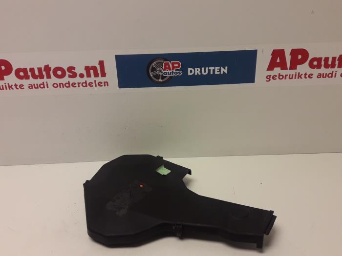 Gebruikte Distributiedeksel Audi A4 Avant (B6) 2.4 V6 30V Prijs € 35,00 Margeregeling aangeboden door AP Auto's