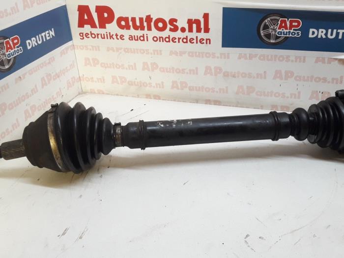 Gebruikte Steekas rechts-voor Audi TT (8N3) 1.8 20V Turbo Quattro Prijs € 24,99 Margeregeling aangeboden door AP Auto's