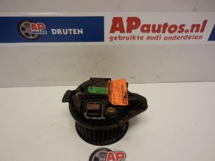 Gebruikte Aanjager Audi A4 (B6) 1.9 TDI PDE 130 Prijs € 19,99 Margeregeling aangeboden door AP Autos
