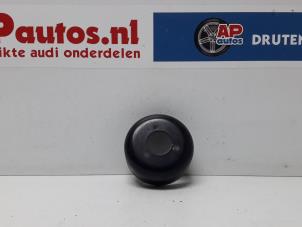 Gebruikte Poelie Waterpomp Audi A6 Avant (C5) 2.5 TDI V6 24V Prijs op aanvraag aangeboden door AP Autos