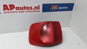 Gebruikte Achterlicht links Audi 80 (B4) Prijs € 30,00 Margeregeling aangeboden door AP Autos