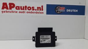 Gebruikte Handrem Module Audi A4 Avant (B8) 2.0 TDI 16V Prijs € 50,00 Margeregeling aangeboden door AP Autos