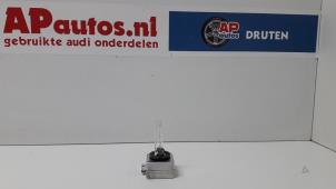Gebruikte Xenon Lamp Audi A4 Avant (B8) 2.0 TDI 16V Prijs € 25,00 Margeregeling aangeboden door AP Autos