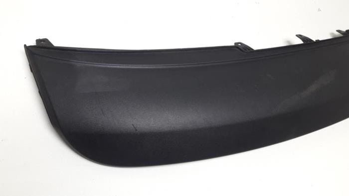 Spoiler achterbumper van een Audi A4 Avant (B8) 2.0 TDI 16V 2011