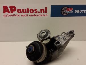 Gebruikte Motorsteun Audi A6 Avant (C5) 2.8 V6 30V Prijs € 19,99 Margeregeling aangeboden door AP Auto's