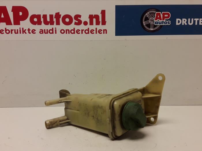 Gebruikte Servo Oliereservoir Audi A6 (C5) 1.8 Turbo 20V Prijs € 15,00 Margeregeling aangeboden door AP Auto's