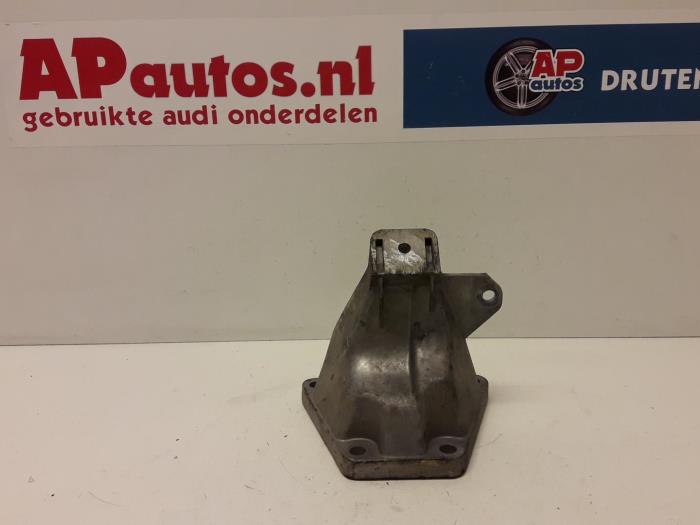 Gebruikte Motorsteun Audi A6 Avant (C5) 2.5 TDI V6 24V Prijs € 19,99 Margeregeling aangeboden door AP Auto's
