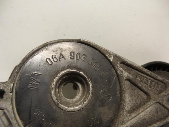 Spanrol Multiriem van een Audi A3 (8L1) 1.6 2000