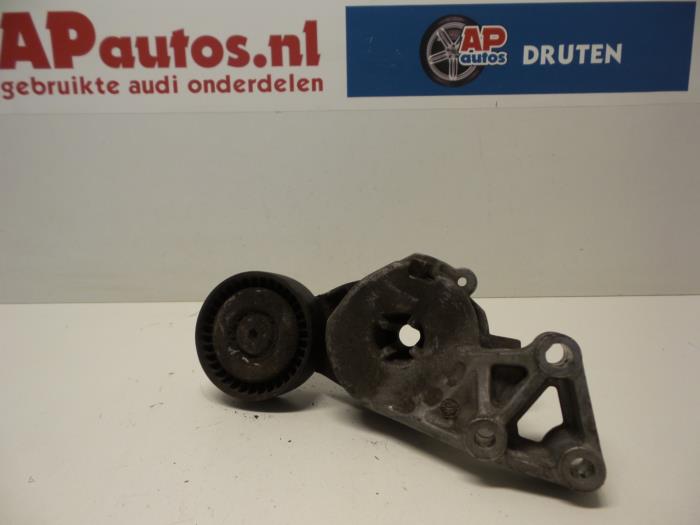 Spanrol Multiriem van een Audi A3 (8L1) 1.6 2000