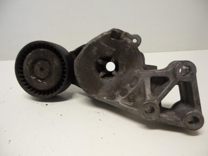 Spanrol Multiriem van een Audi A3 (8L1) 1.6 2000