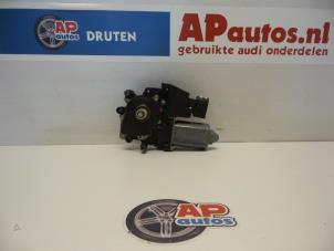 Gebruikte Raammotor Portier Audi A4 (B5) 1.9 TDI Prijs € 19,99 Margeregeling aangeboden door AP Autos
