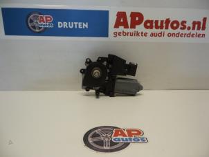 Gebruikte Raammotor Portier Audi A4 (B5) 1.8 20V Prijs € 19,99 Margeregeling aangeboden door AP Autos