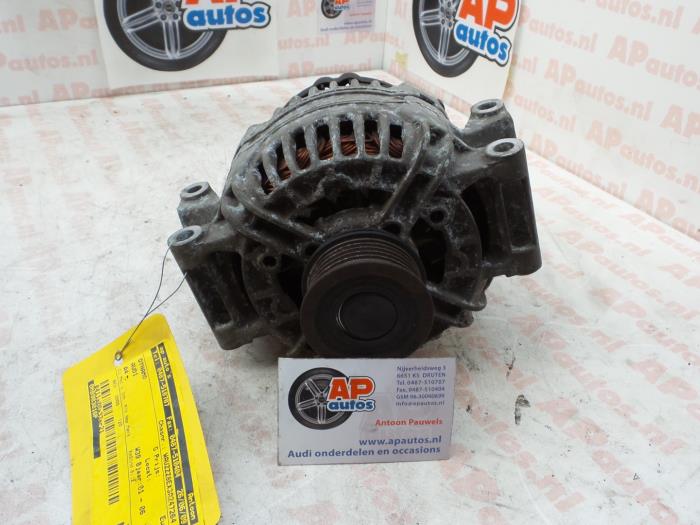Gebruikte Dynamo Audi A4 (B6) 2.0 FSI 16V Prijs € 19,99 Margeregeling aangeboden door AP Auto's