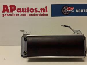 Gebruikte Airbag rechts (Dashboard) Audi TT (8N3) 1.8 20V Turbo Prijs € 25,00 Margeregeling aangeboden door AP Autos