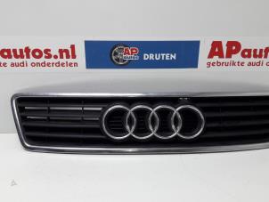 Gebruikte Grille Audi A6 (C5) 1.8 Turbo 20V Prijs € 19,99 Margeregeling aangeboden door AP Autos