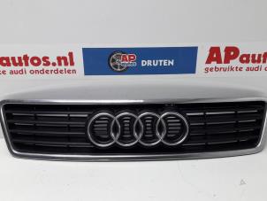 Gebruikte Grille Audi A6 (C5) 2.5 TDI V6 24V Prijs € 19,99 Margeregeling aangeboden door AP Autos