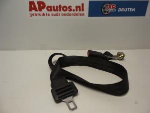 Gebruikte Veiligheidsgordel midden-achter Audi A4 (B6) 1.9 TDI PDE 130 Prijs € 24,99 Margeregeling aangeboden door AP Autos