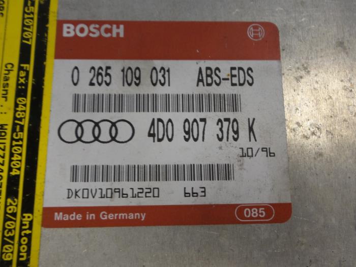 ABS Computer van een Audi A6 (C4) 2.6 V6 1996