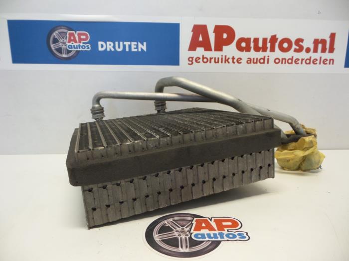 Aircoverdamper van een Audi A3 (8L1) 1.6 2000