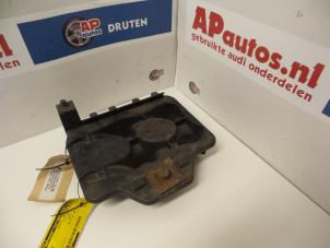 Gebruikte Accubak Audi A3 (8L1) 1.6 Prijs € 20,00 Margeregeling aangeboden door AP Autos