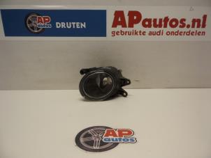 Gebruikte Mistlamp rechts-voor Audi A4 (B6) 1.8 T 20V Prijs € 19,99 Margeregeling aangeboden door AP Autos