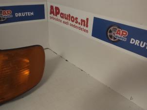 Gebruikte Richtingaanwijzer links Audi 100 Avant (C4) 2.3E 5E Prijs € 19,99 Margeregeling aangeboden door AP Autos