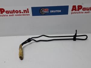 Gebruikte Oliekoeler Audi A4 (B5) 2.4 30V Prijs € 24,99 Margeregeling aangeboden door AP Auto's