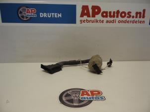 Gebruikte Sensor Temperatuur binnen Audi A4 (B5) 1.8 20V Prijs € 35,00 Margeregeling aangeboden door AP Autos