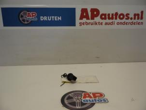 Gebruikte Temperatuursensor binnen Audi A4 (B6) 3.0 V6 30V Prijs € 35,00 Margeregeling aangeboden door AP Autos