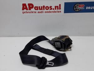 Gebruikte Veiligheidsgordel rechts-voor Audi A3 (8L1) 1.6 Prijs € 35,00 Margeregeling aangeboden door AP Autos