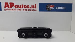 Gebruikte Climatronic Paneel Audi A8 (D3) 3.0 V6 30V Lang Prijs € 49,99 Margeregeling aangeboden door AP Autos