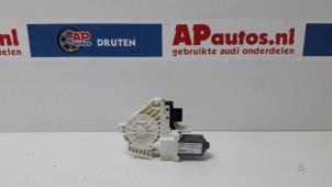 Gebruikte Motor electrisch raam Audi A4 Avant (B8) 1.8 TFSI 16V Prijs € 25,00 Margeregeling aangeboden door AP Autos
