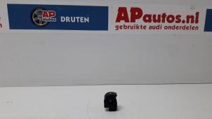 Gebruikte Ruit schakelaar elektrisch Audi A4 Cabrio (B7) 2.0 TFSI 20V Prijs € 10,00 Margeregeling aangeboden door AP Autos