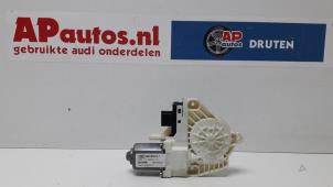 Gebruikte Motor electrisch raam Audi A4 Avant (B8) 1.8 TFSI 16V Prijs € 25,00 Margeregeling aangeboden door AP Autos