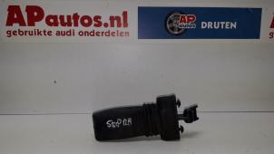 Gebruikte Deurvanger 4Deurs rechts-achter Audi A4 Avant (B8) 1.8 TFSI 16V Prijs € 19,99 Margeregeling aangeboden door AP Autos