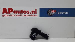 Gebruikte Steun (diversen) Audi A4 (B7) 2.0 20V Prijs € 19,99 Margeregeling aangeboden door AP Autos