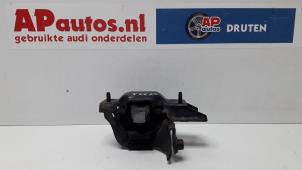 Gebruikte Versnellingsbak Steun Audi A1 (8X1/8XK) 1.6 TDI 16V Prijs € 30,00 Margeregeling aangeboden door AP Autos
