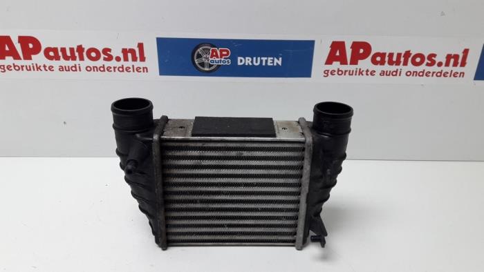 Gebruikte Intercooler Audi A4 Prijs € 24,99 Margeregeling aangeboden door AP Auto's