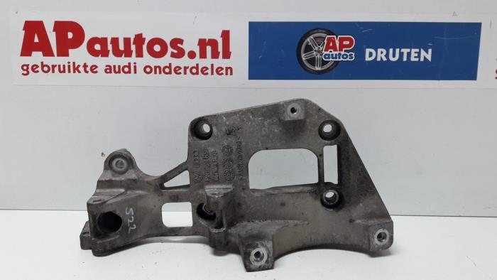 Gebruikte Dynamosteun boven Audi A3 Sportback (8PA) 1.6 Prijs € 19,99 Margeregeling aangeboden door AP Auto's