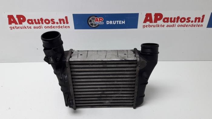 Gebruikte Intercooler Audi A4 Prijs € 24,99 Margeregeling aangeboden door AP Auto's