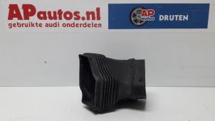 Gebruikte Luchtinlaat slang Audi A6 Avant (C6) 2.4 V6 24V Prijs € 20,00 Margeregeling aangeboden door AP Autos