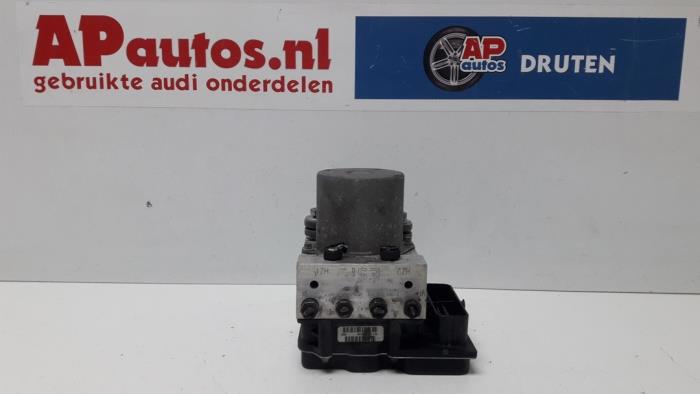 Gebruikte ABS Pomp Audi A4 (B7) 2.0 20V Prijs € 29,99 Margeregeling aangeboden door AP Auto's