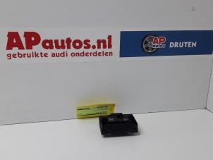Gebruikte Module Centrale Deurvergrendeling Audi Q5 (8RB) 2.0 TFSI 16V Quattro Prijs € 30,00 Margeregeling aangeboden door AP Autos