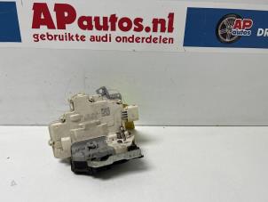 Gebruikte Portierslot Mechaniek 4Deurs rechts-achter Audi A3 Sportback (8VA/8VF) 1.4 TFSI 16V Prijs € 45,00 Margeregeling aangeboden door AP Autos