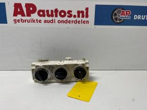 Gebruikte Kachel Bedieningspaneel Audi A4 (B5) 1.6 Prijs € 25,00 Margeregeling aangeboden door AP Autos