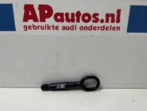 Gebruikte Sleepoog voor Audi A1 (8X1/8XK) 1.2 TFSI Prijs € 14,99 Margeregeling aangeboden door AP Autos