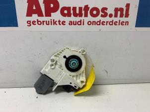 Gebruikte Portierruitmotor Audi A4 Avant (B8) 3.0 TDI V6 24V Quattro Prijs € 19,99 Margeregeling aangeboden door AP Autos