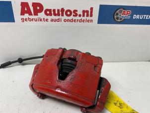 Gebruikte Remklauw (Tang) rechts-voor Audi A8 (D4) 4.2 TDI V8 32V Quattro Prijs € 124,99 Margeregeling aangeboden door AP Autos